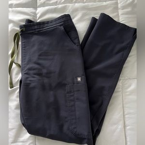 Figs yola skinny scrub pants